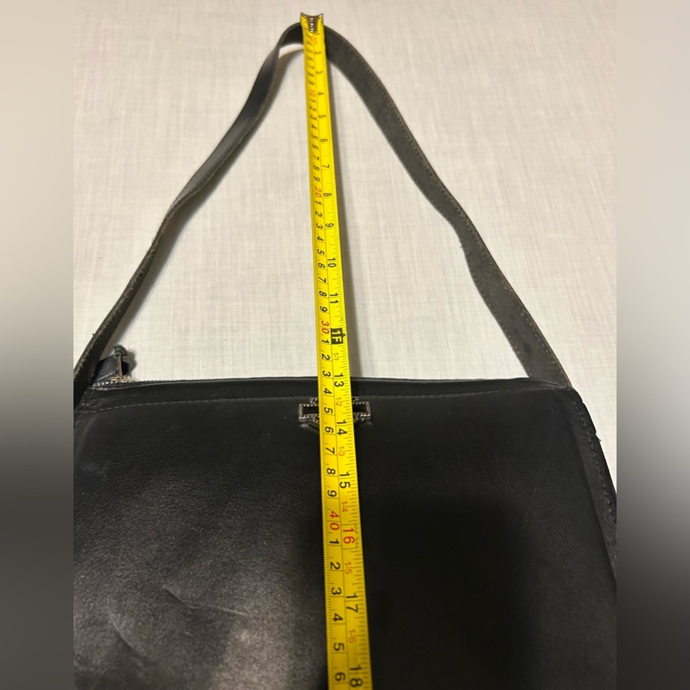 Harley Davidson Elegant Black Leather Shoulder Bag - Picture 9 of 15